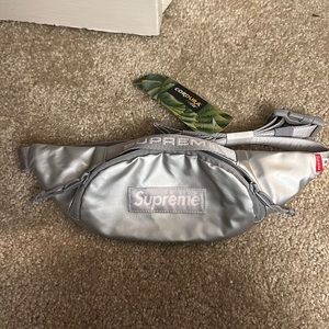 Supreme Fanny Pack Silver Small